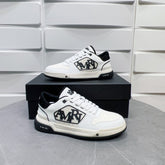 Classic Low Sneakers